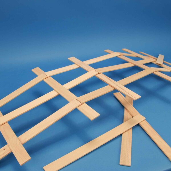 Leonardo- bridge with wooden blocks