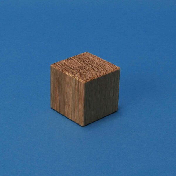 wooden cubes walnut 4,5 cm