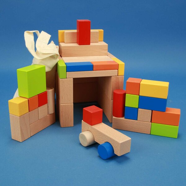 Set of 50 wooden blocks coloured with Car