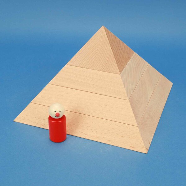 large flat square base pyramid 24 x 24 x 15 cm